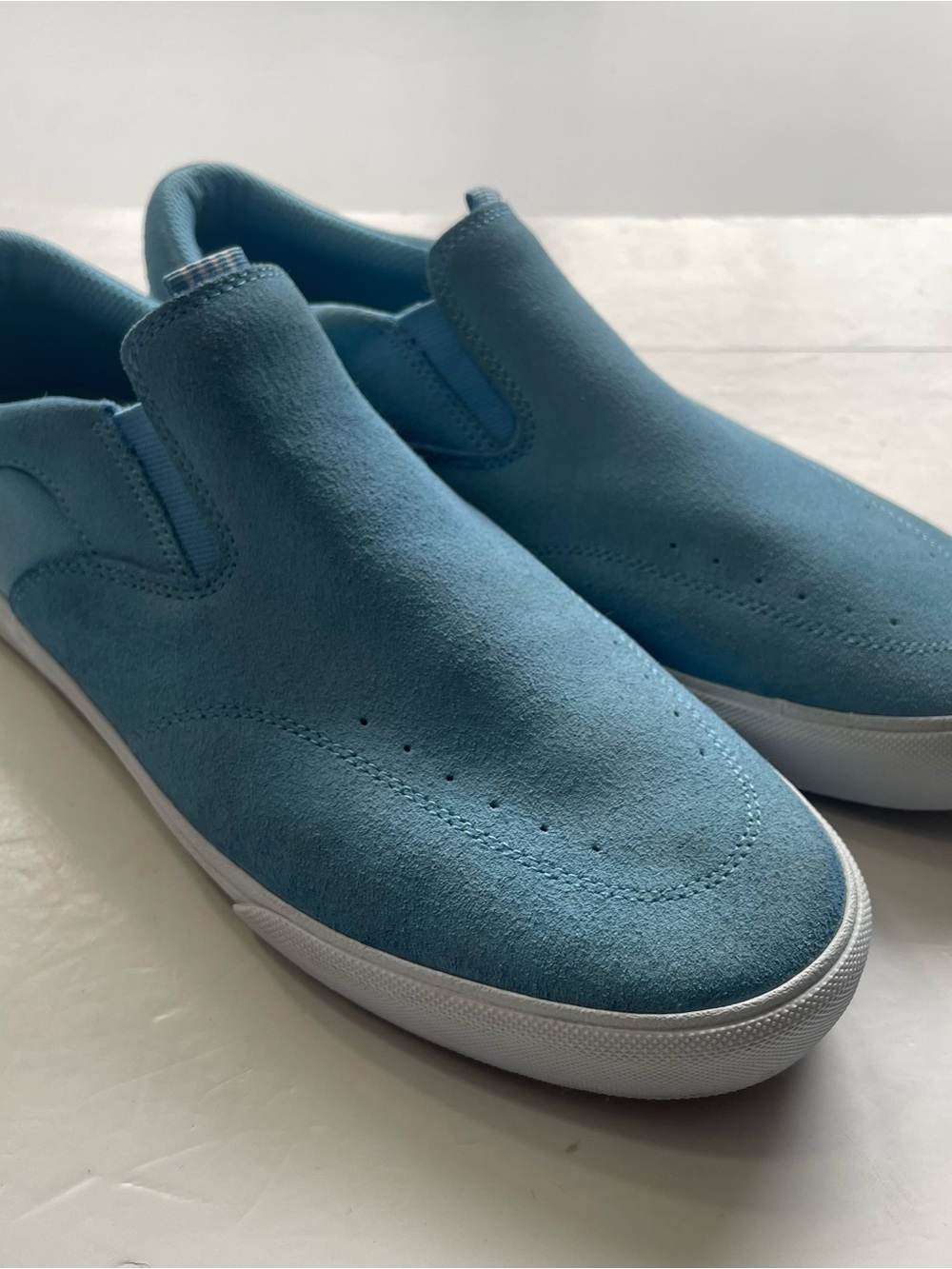 Lakai Owen VLK Men 10.5 Light Blue Suede Canvas Slip On Skate Shoes